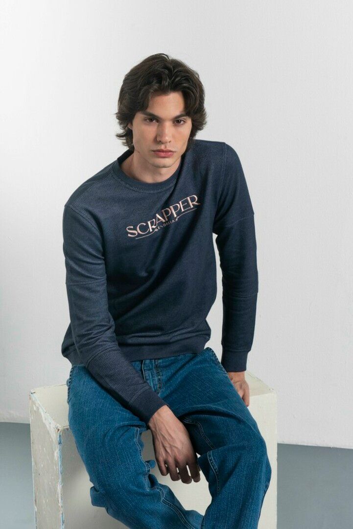 Studio vs location fashion shoot image 1