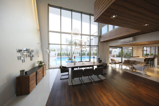 Real Estate & Airbnb photo by siavash bagheri