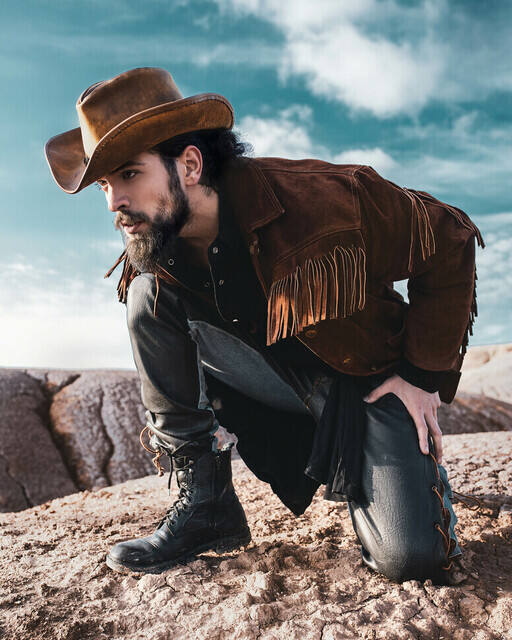 Portfolio photo by Keyvan Oghlidus