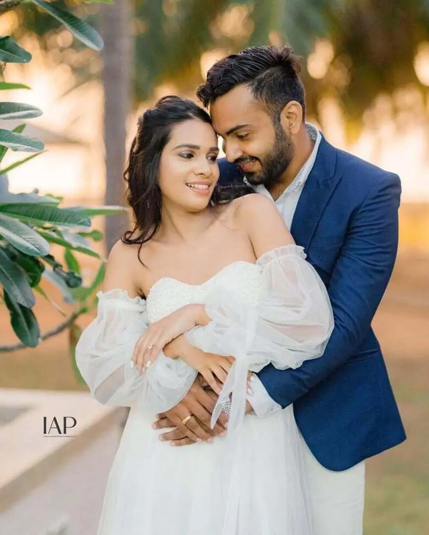 Pre wedding photography by I.  Akalanka in Dubai