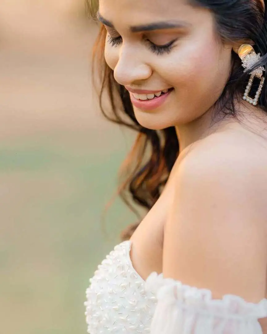Pre wedding photography by I.  Akalanka in Dubai