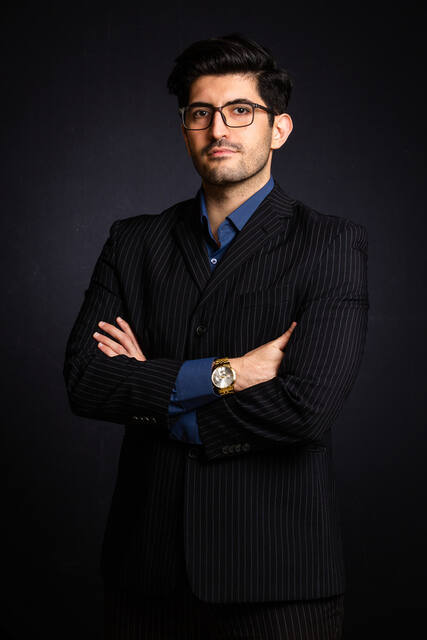 Headshots & LinkedIn photo by siavash bagheri