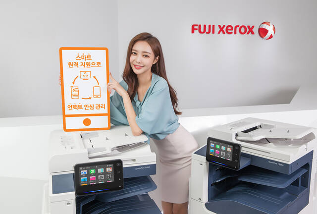Advertising & Campaigns photo by semyung kim