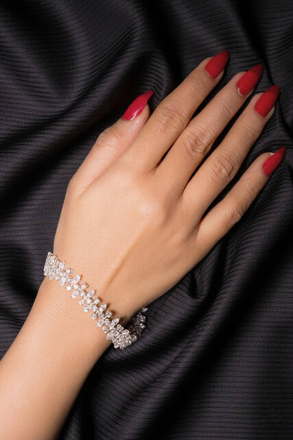 Product & Ecommerce photo by Kashmala Kash