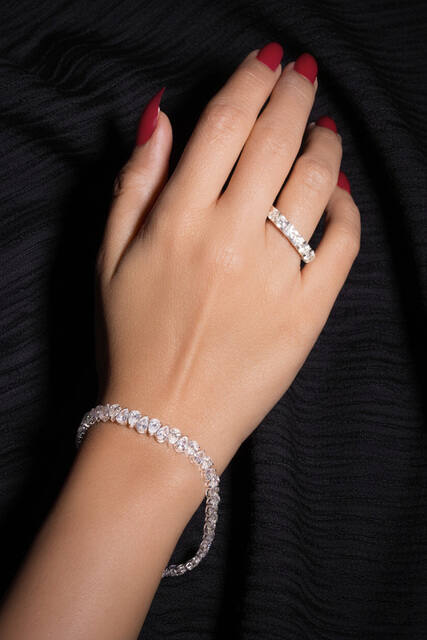 Product & Ecommerce photo by Kashmala Kash