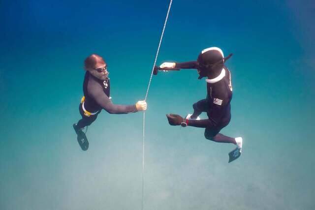 Underwater Photography photo by Gisele Silva